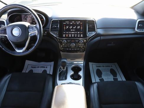 Used 2022 Jeep Grand Cherokee Laredo X image 22