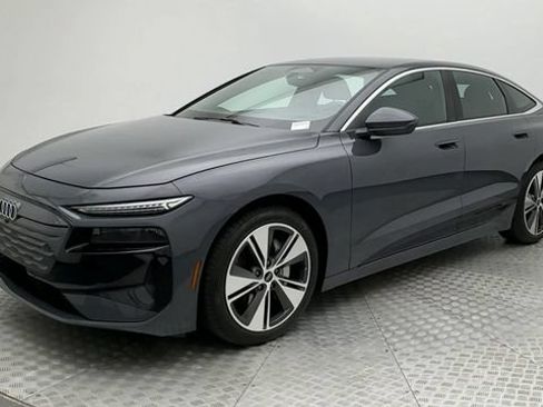 Certified 2025 Audi A6 e-tron Premium Plus w/ Premium Plus AWD/4WD image 4