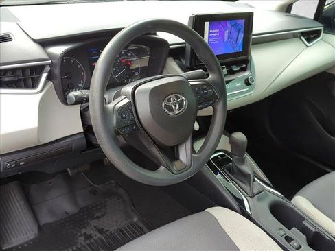 Used 2024 Toyota Corolla LE FWD image 10