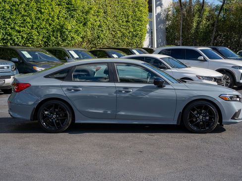 Used 2023 Honda Civic Sport image 4