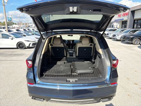 Used 2025 Acura MDX SH-AWD image 21
