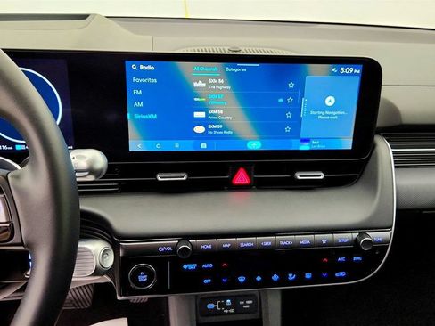 Used 2025 Hyundai Ioniq 5 Limited RWD image 16