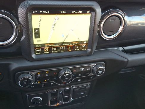 Used 2023 Jeep Wrangler Unlimited Sahara AWD/4WD image 20