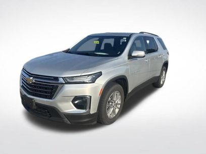 Used 2022 Chevrolet Traverse LT