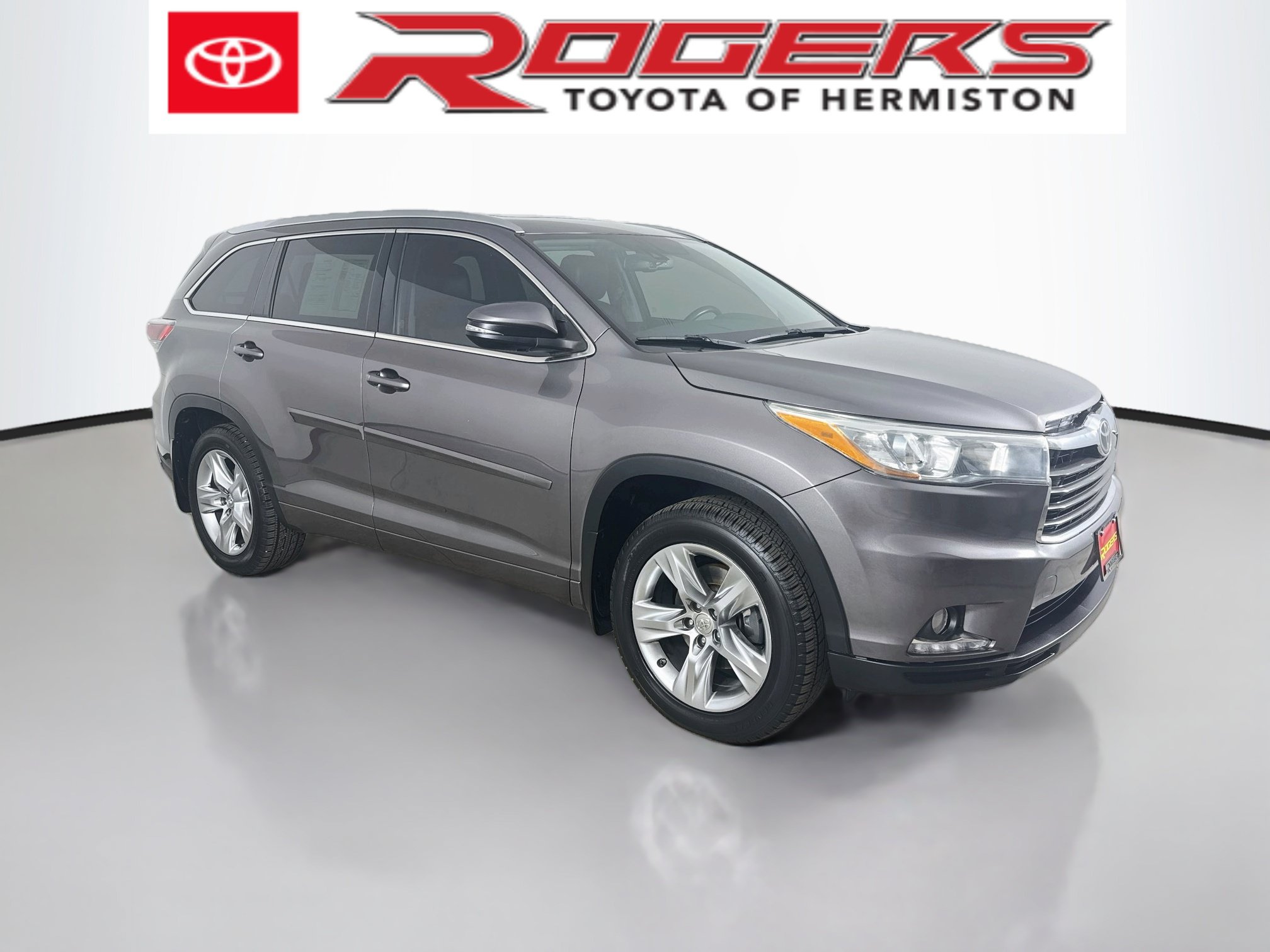 Used 2015 Toyota Highlander Limited w/ Driver Technology Package AWD/4WD image 1