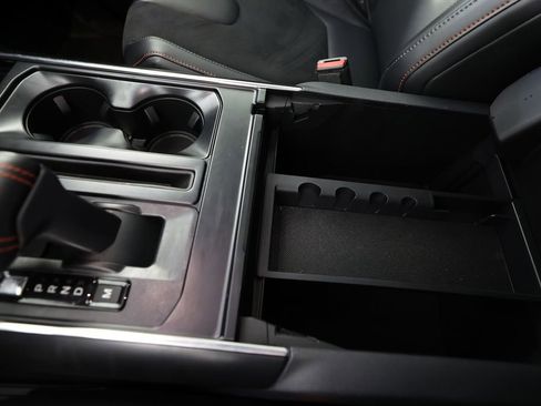 Used 2025 Ford F150 Raptor image 44