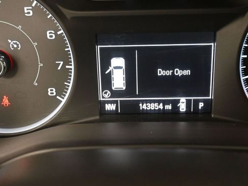 Used 2017 GMC Acadia SLE AWD/4WD image 39