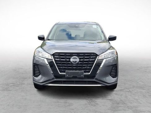Used 2023 Nissan Kicks S FWD image 2