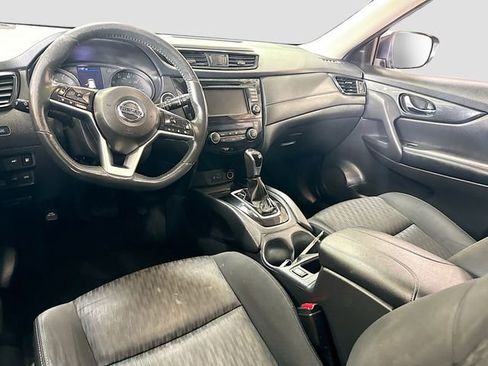 Used 2018 Nissan Rogue SV w/ Premium Package image 22