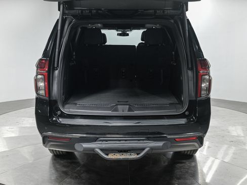 Used 2022 Chevrolet Suburban Z71 AWD/4WD image 6