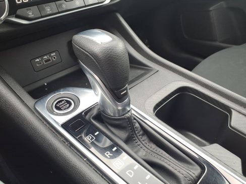 Certified 2022 Nissan Sentra SV w/ All-Weather Package FWD image 23