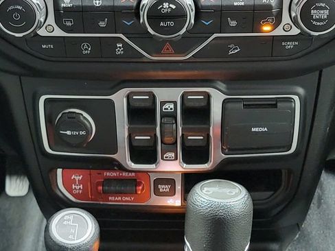 Used 2020 Jeep Wrangler Unlimited Rubicon AWD/4WD image 24