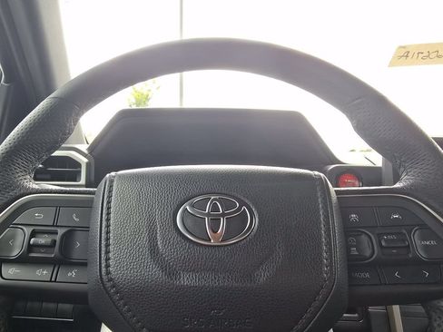 Used 2024 Toyota Tacoma 4x4 Double Cab image 27