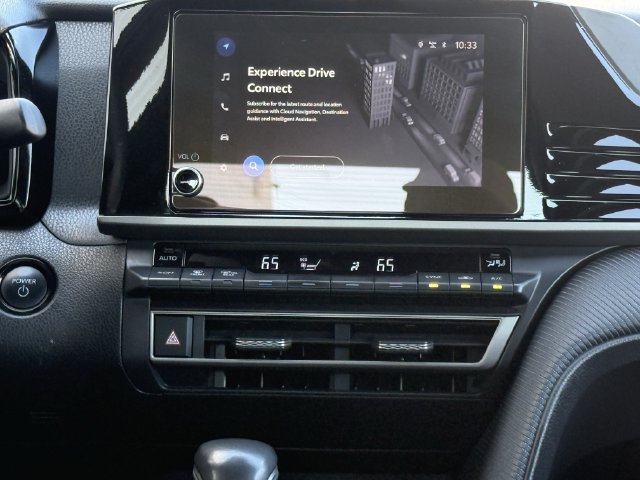 Used 2025 Toyota Camry SE FWD image 17