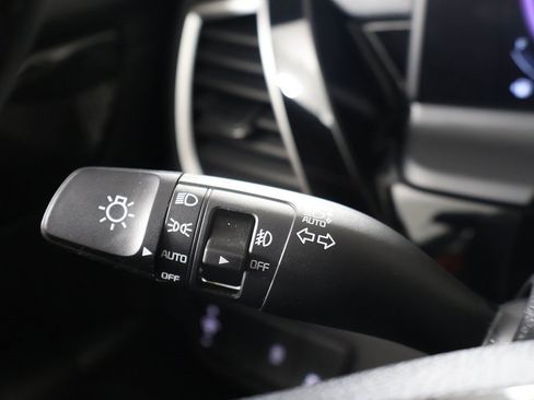 Used 2025 Kia Seltos S image 35