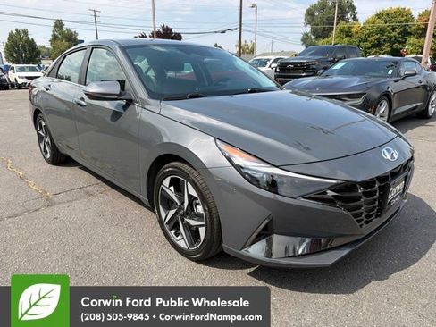 Used 2023 Hyundai Elantra Limited FWD image 3