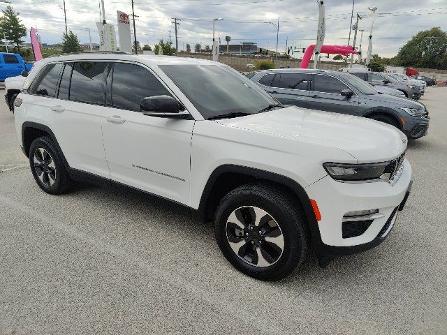 Used 2023 Jeep Grand Cherokee 4WD 4xe image 26