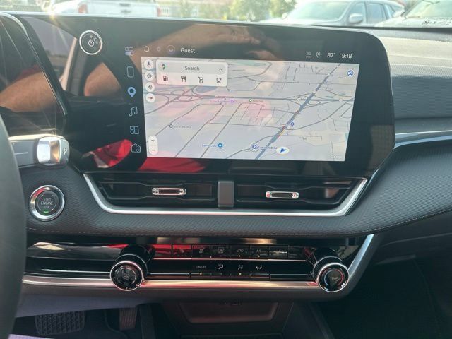 New 2027 Chevrolet Equinox LT w/ Safety and Technology Package FWD image 22