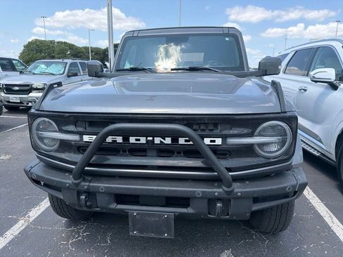Used 2021 Ford Bronco Outer Banks AWD/4WD image 2