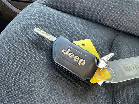 Used 2020 Jeep Gladiator Sport AWD/4WD image 31
