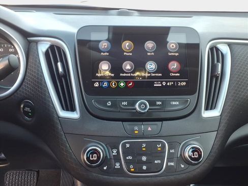 Used 2024 Chevrolet Malibu LT image 21