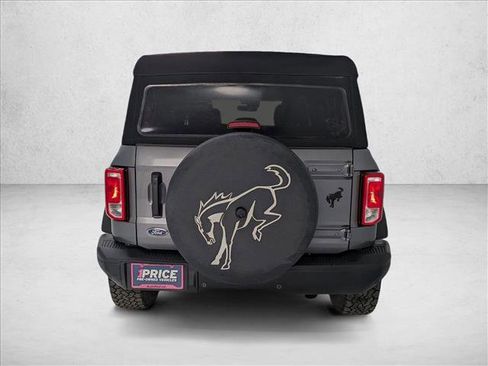 Used 2023 Ford Bronco Black Diamond image 7