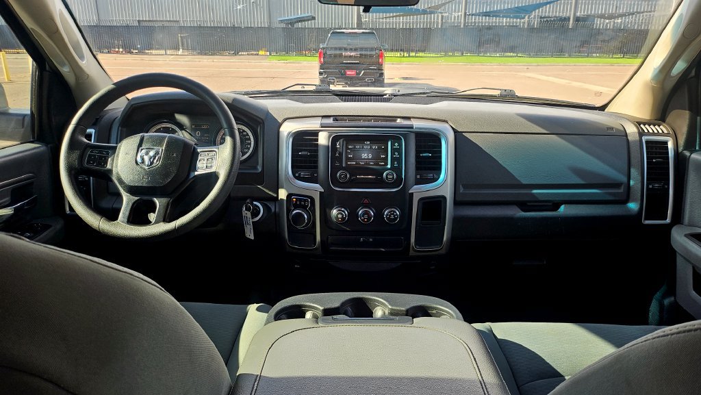 Used 2019 RAM 1500 Classic SLT RWD image 26