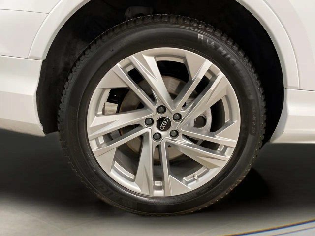 Used 2023 Audi Q7 2.0T Premium Plus w/ Premium Plus Package AWD/4WD image 97