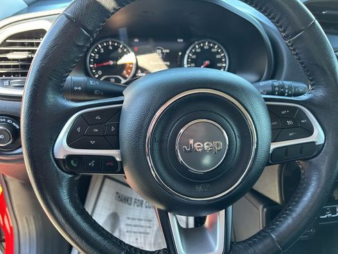 Used 2021 Jeep Renegade Latitude w/ Convenience Group image 17