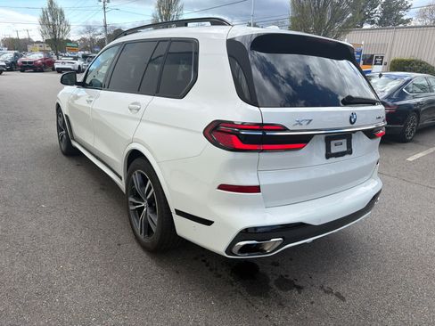 Certified 2024 BMW X7 xDrive40i w/ M Sport Package AWD/4WD image 7
