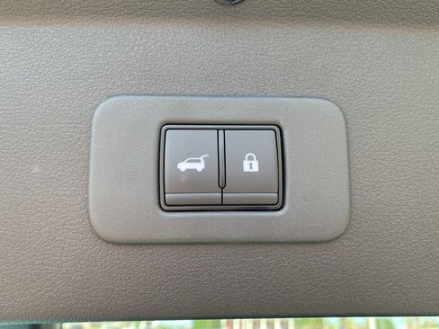New 2026 Nissan Leaf Platinum+ FWD image 6