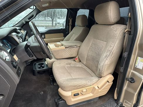 Used 2012 Ford F150 XLT w/ XLT Chrome Pkg image 13