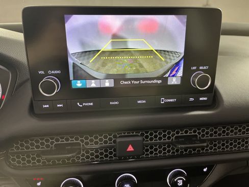 Used 2025 Honda HR-V Sport image 19