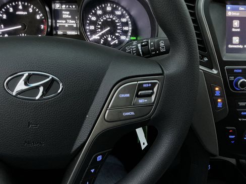 Used 2017 Hyundai Santa Fe Sport image 13