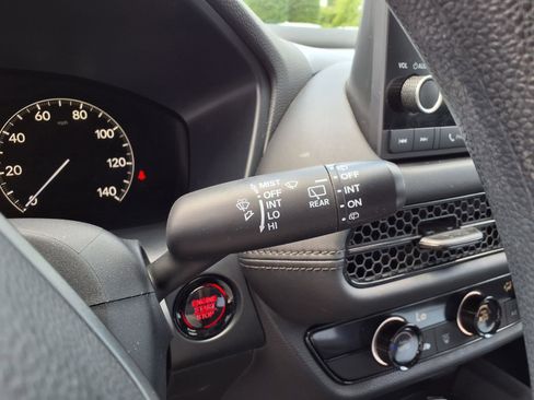 Used 2024 Honda HR-V LX image 18