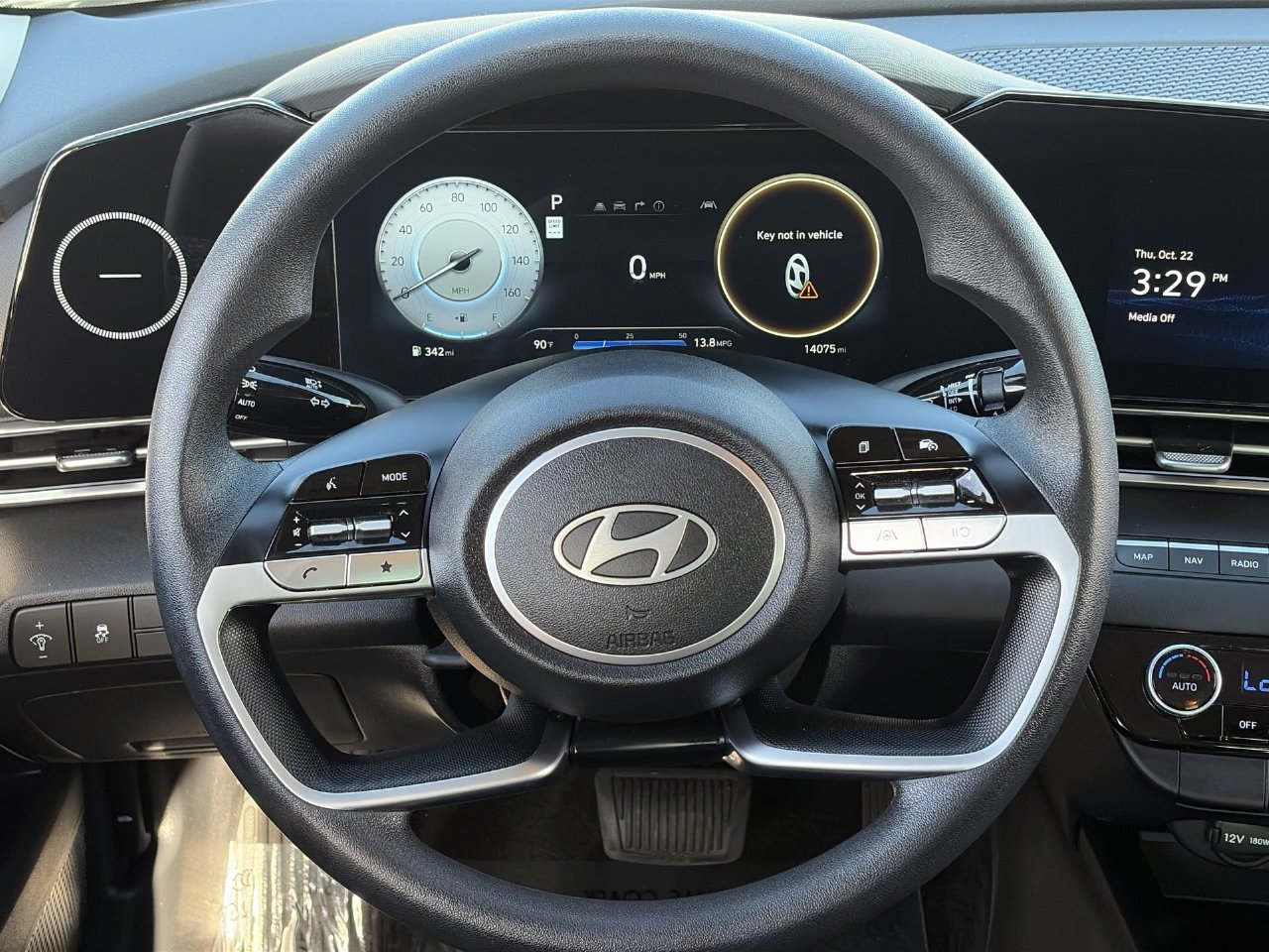 Certified 2024 Hyundai Elantra SEL FWD image 21