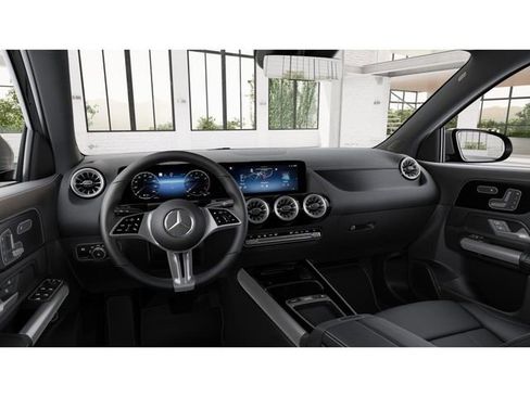 New 2026 Mercedes-Benz GLA 250 4MATIC image 3