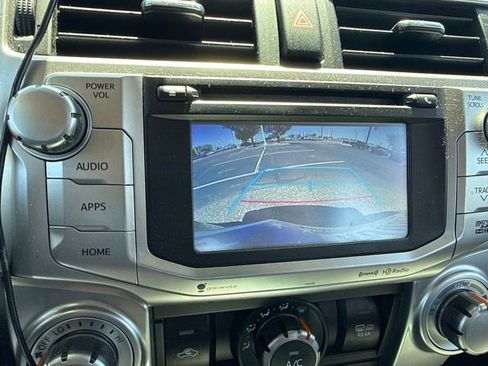 Used 2018 Toyota 4Runner SR5 Premium AWD/4WD image 40