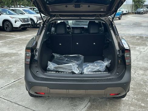 New 2026 Nissan Kicks SR w/ Illumination Package FWD image 29