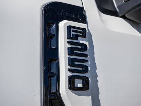 New 2025 Ford F250 Lariat w/ Lariat Ultimate Package AWD/4WD image 21