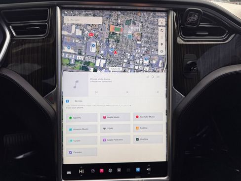 Used 2013 Tesla Model S image 23