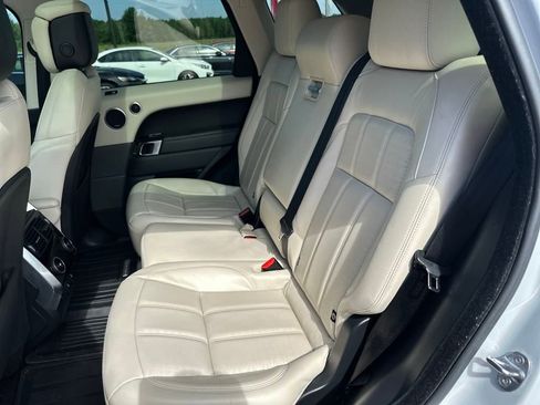 Used 2019 Land Rover Range Rover Sport HSE Dynamic image 19