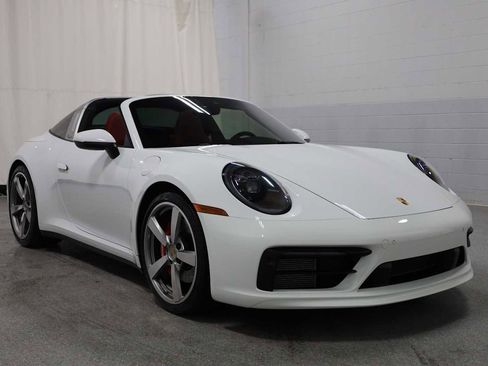 Certified 2024 Porsche 911 Targa 4S image 12