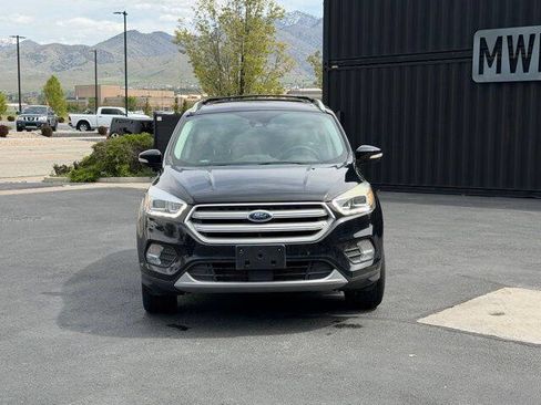 Used 2018 Ford Escape Titanium w/ Ford Safe & Smart Package AWD/4WD image 3
