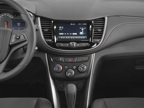 Used 2017 Chevrolet Trax LS FWD image 38