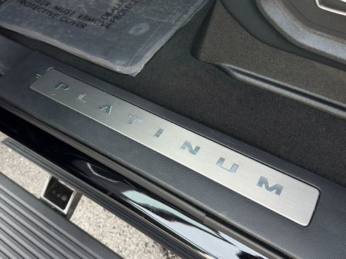 Used 2022 Ford F350 Platinum image 18