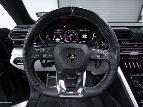 Used 2023 Lamborghini Urus S image 28