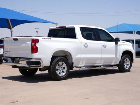 Used 2025 Chevrolet Silverado 1500 LT w/ Convenience Package II AWD/4WD image 3
