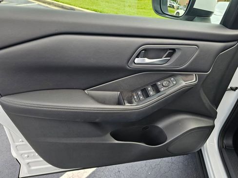 New 2026 Nissan Rogue SV image 15