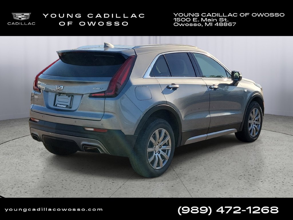 Used 2023 Cadillac XT4 Premium Luxury w/ Cold Weather Package AWD/4WD image 3